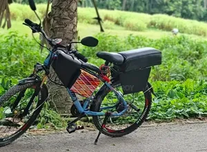 মোটরসাইকেল ২০২১ কালো