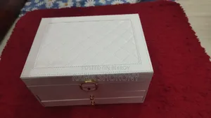 থ্রি লেয়ার জুয়েলারি বক্স