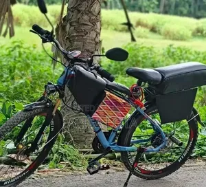 মোটরসাইকেল ২০২১ কালো