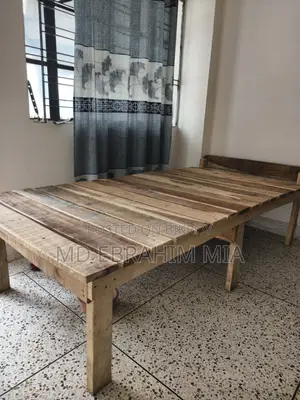 Single Bed (2 Pis Available)