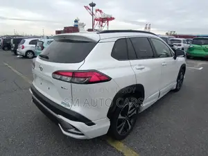 Toyota Corolla Cross 2024 Pearl