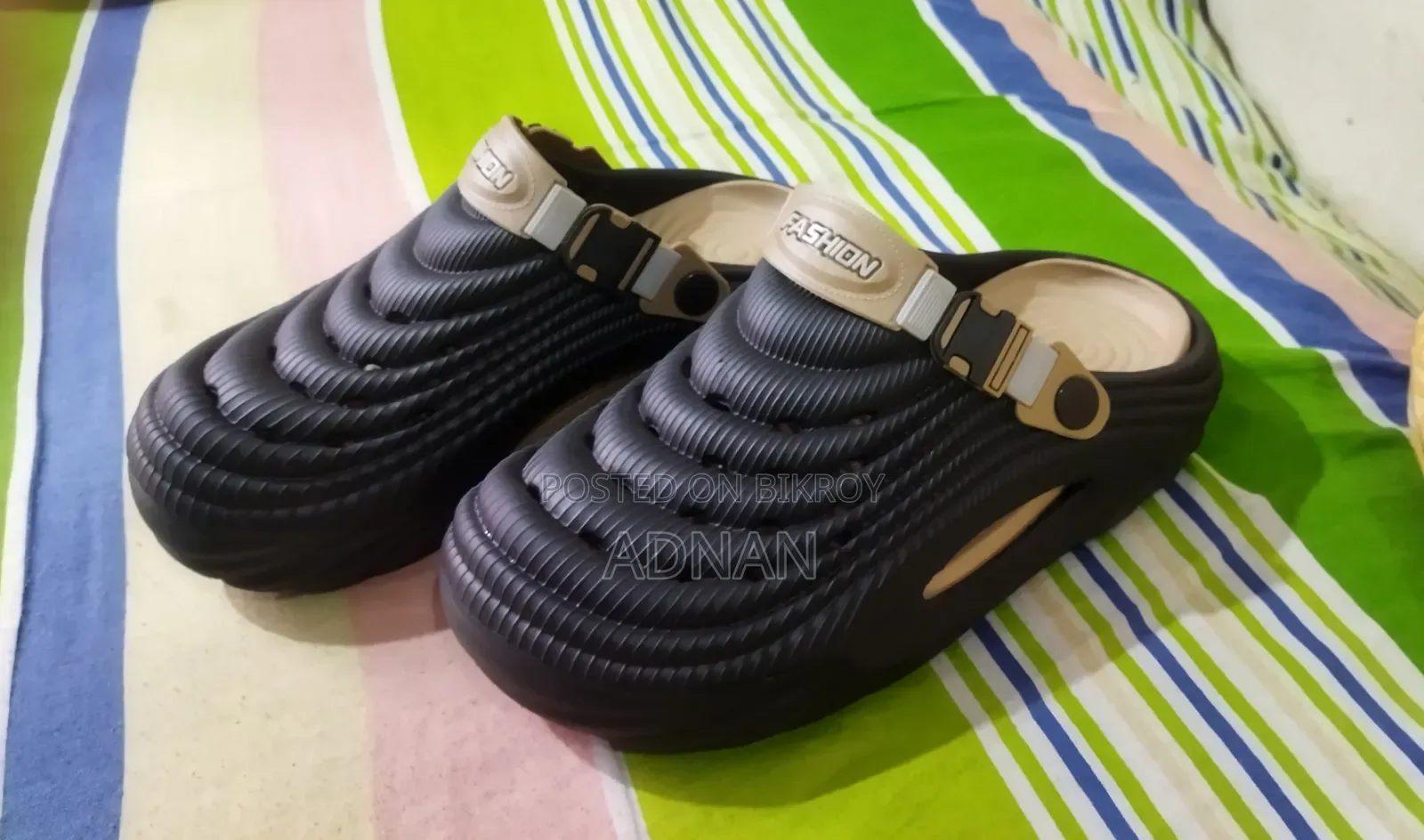 ক্রোক্স জুতো