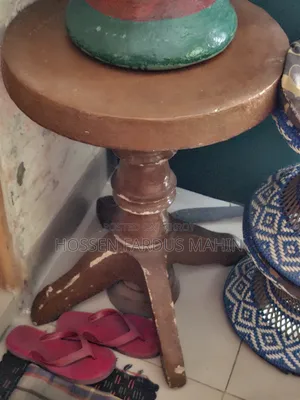 কাগজের ফুলের টপ