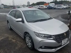 টয়োটা প্রিমিও ২০২১ রূপালী