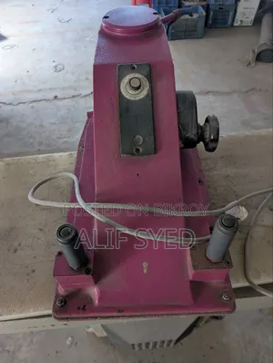 হাইড্রোলিক সুইং আর্ম ক্লিকার প্রেস কাটিং মেশিন