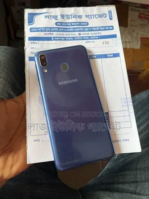 Samsung Galaxy M20 32 GB Black