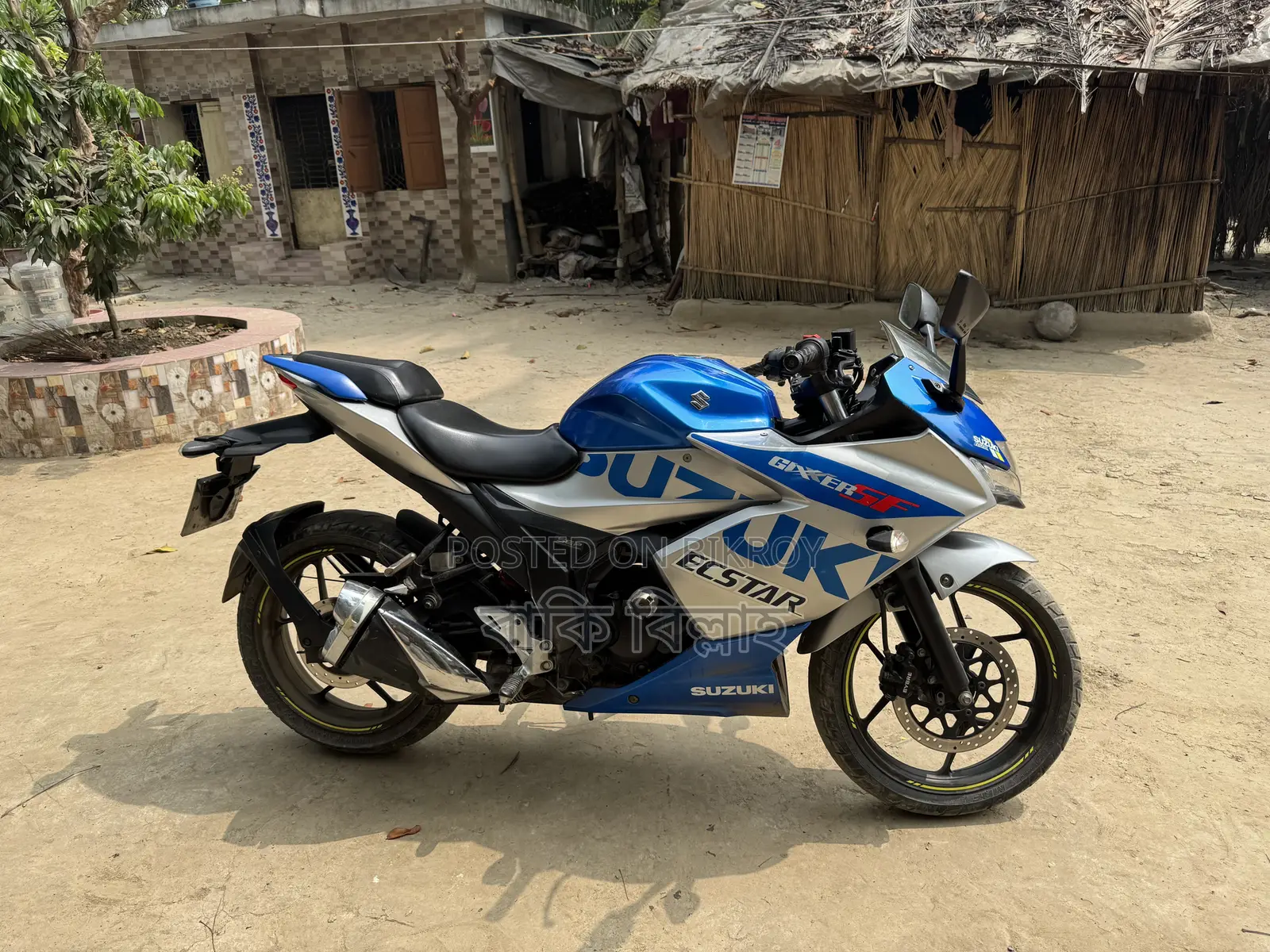 Suzuki Gixxer SF 2022