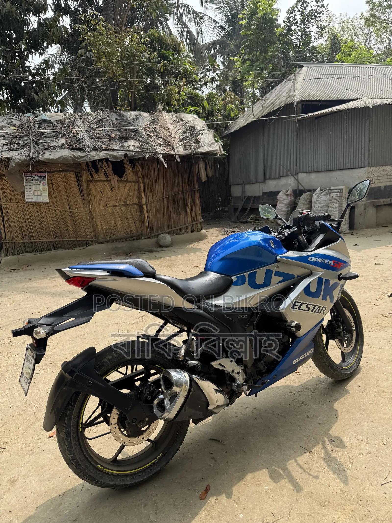 Suzuki Gixxer SF 2022