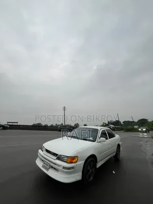 টয়োটা করোল্লা ১৯৯৭ সাদা