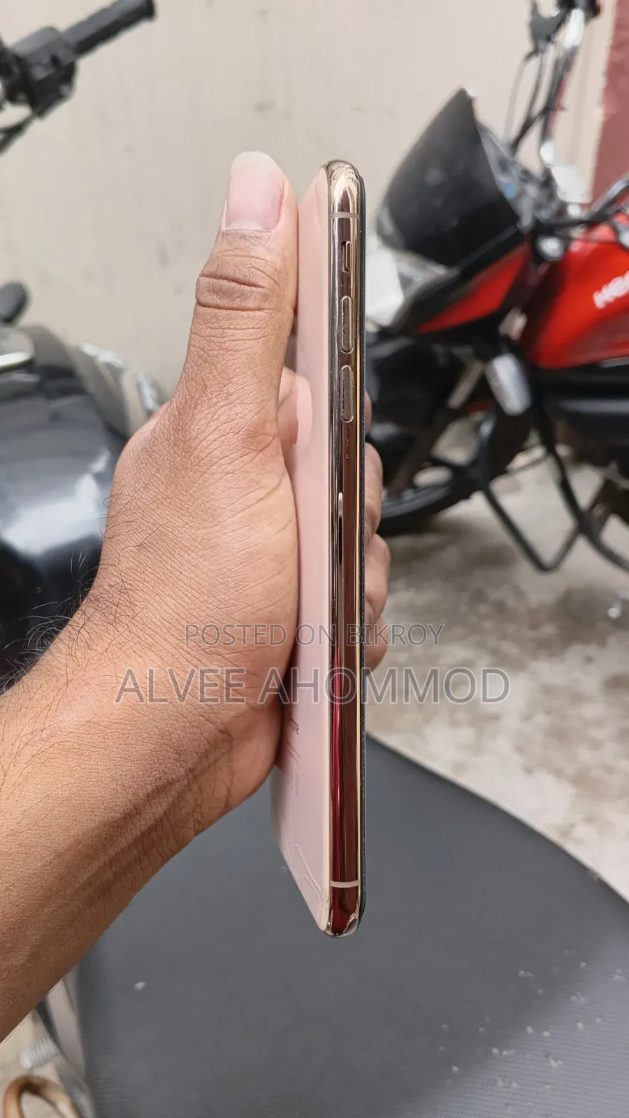 অ্যাপল আইফোন এক্সএস ম্যাক্স ২৫৬ জিবি গোল্ড