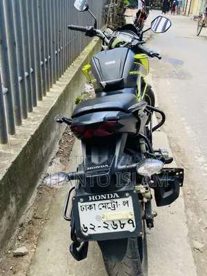Honda Hornet 2022 Gray