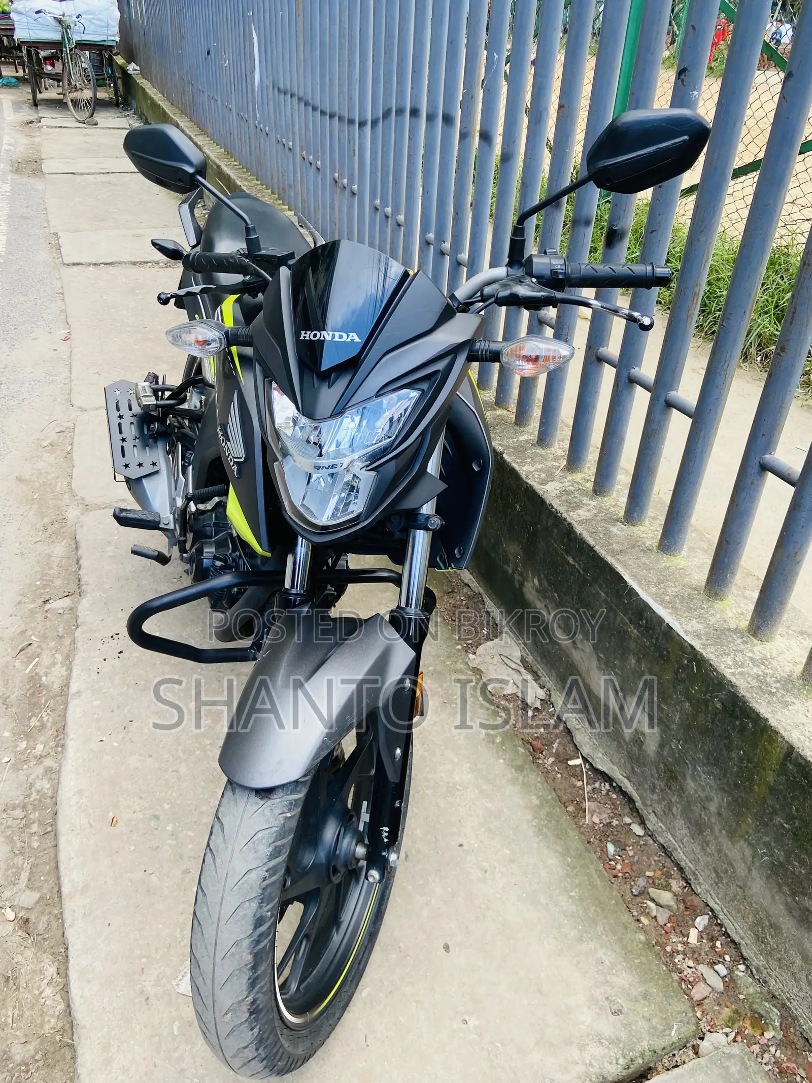 Honda Hornet 2022 Gray