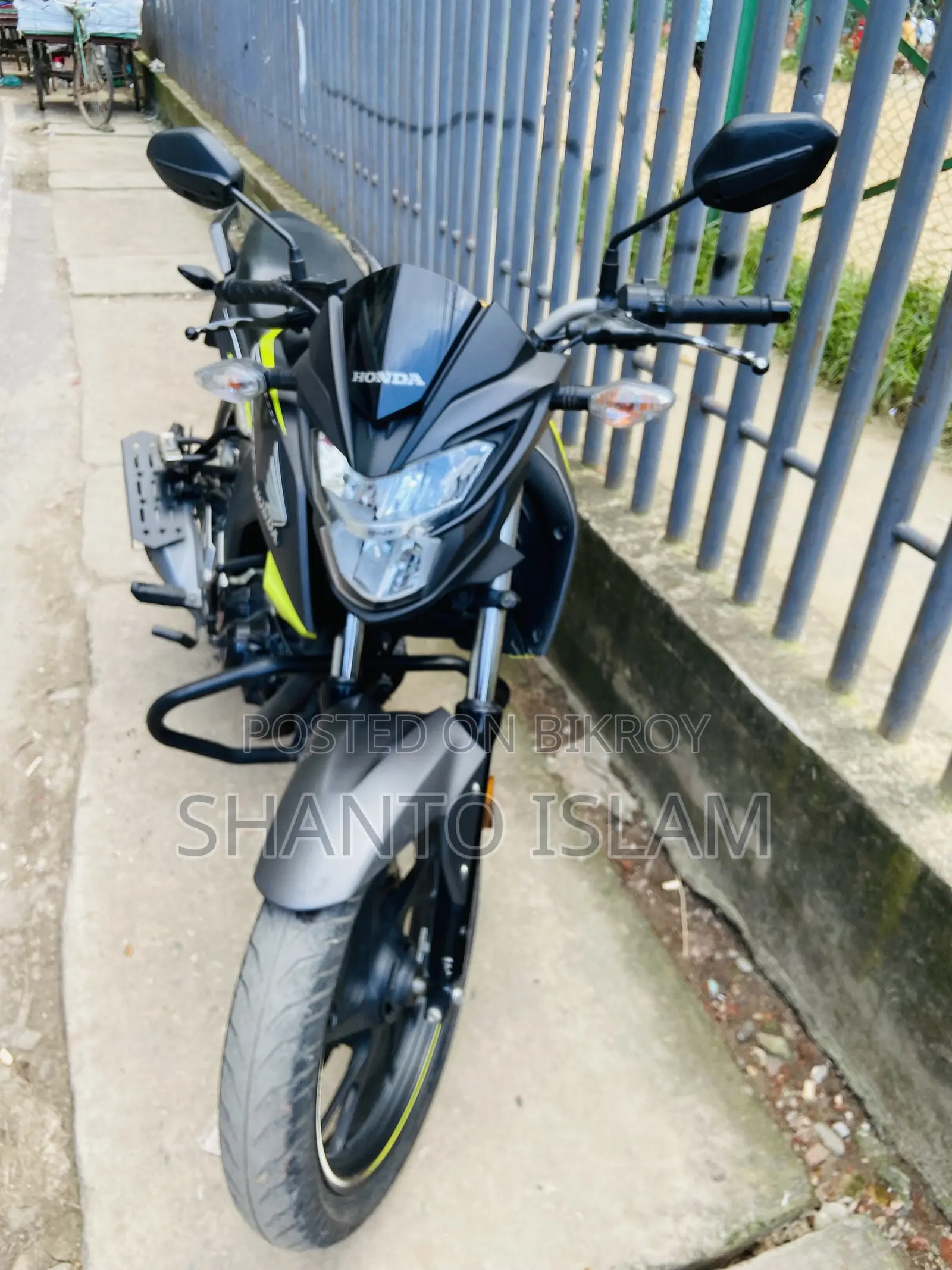 Honda Hornet 2022 Gray