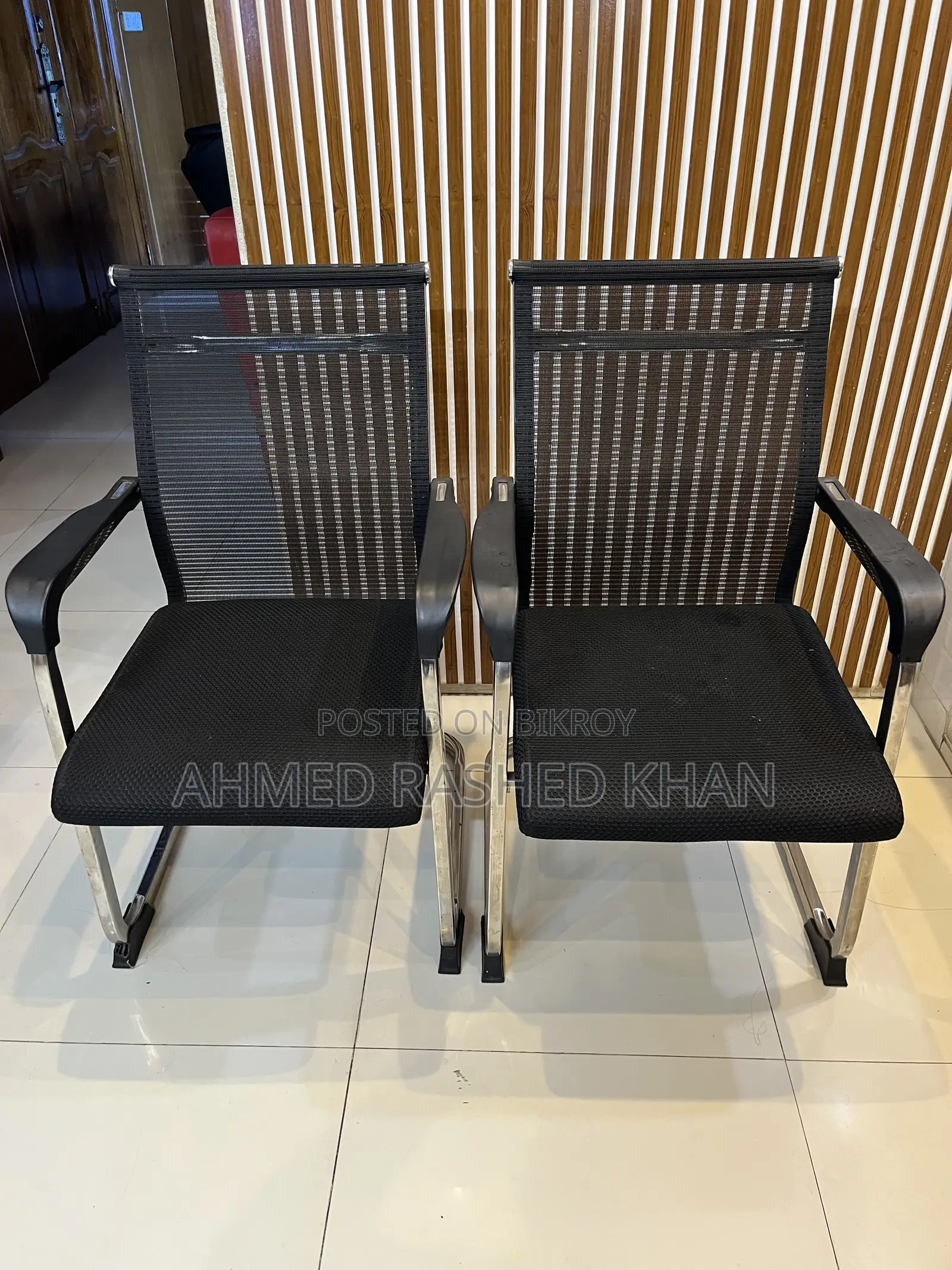 Modern Office Visitor or Meeting Chair