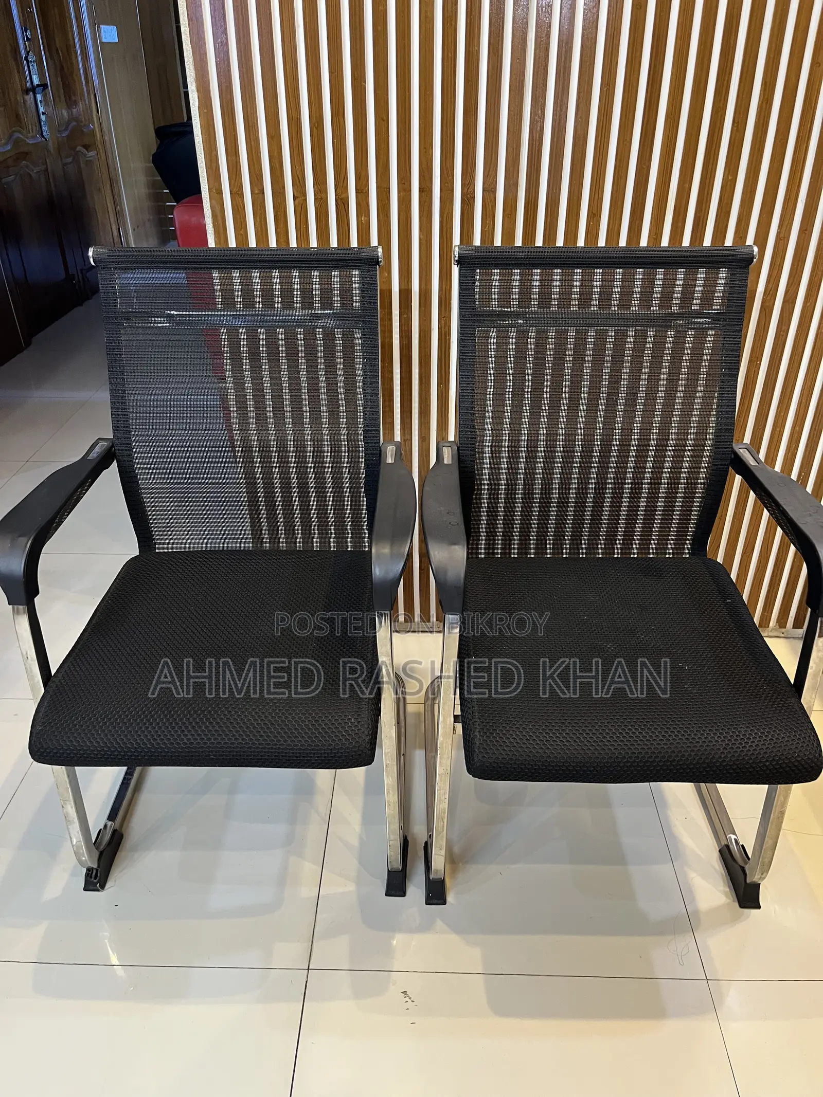 Modern Office Visitor or Meeting Chair