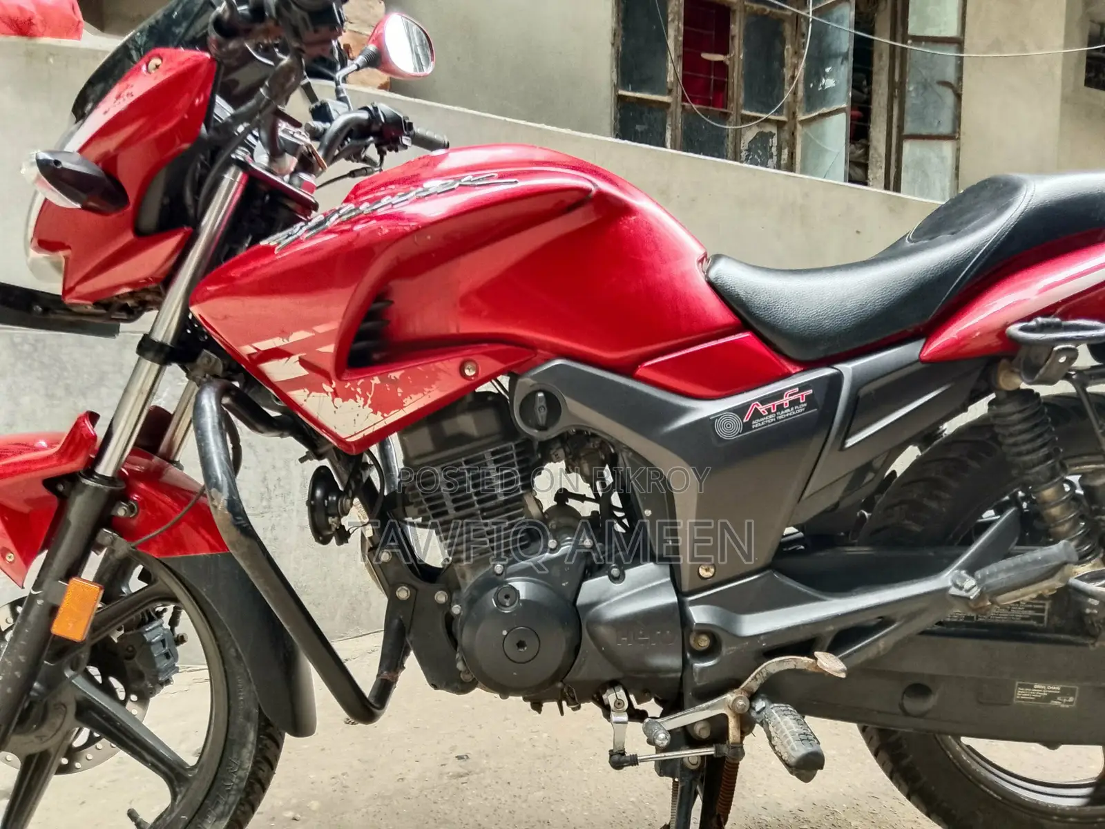 হিরো হাঙ্ক ২০১৭ লাল