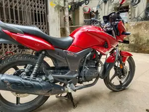 হিরো হাঙ্ক ২০১৭ লাল