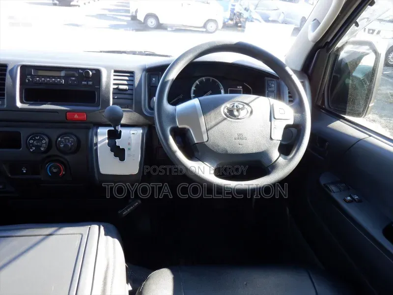 Toyota HiAce 2024 White