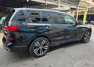 BMW X7 xDrive40i 2021 Black