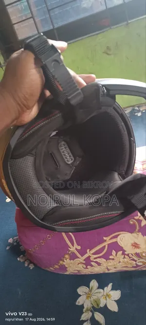 স্টাডস হেলমেট