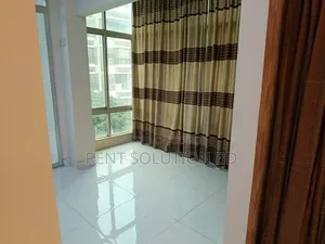 গুলশানে ৯০০ বর্গফুটের সেমি ফার্নিশড কমার্শিয়াল অফিস ভাড়া