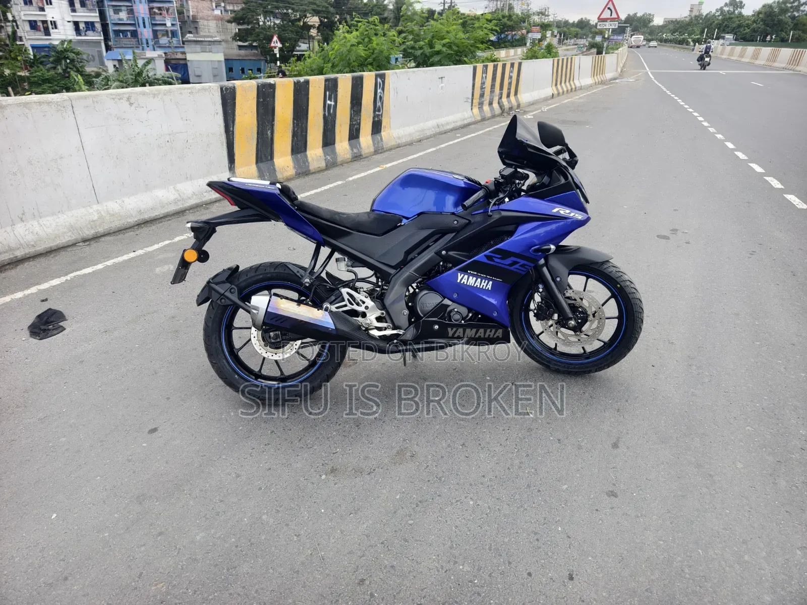 Yamaha R15 V3 2023 Blue