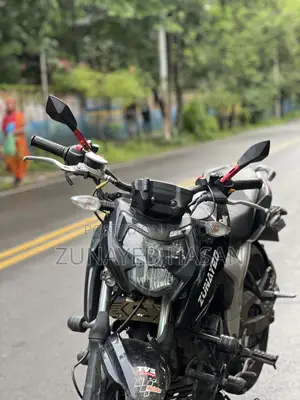 টিভিএস অ্যাপাচি আরটিআর ১৬০ ৪ভি ২০২২ কালো