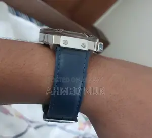 Guess Rigor W0040G10 45mm Water Resistant