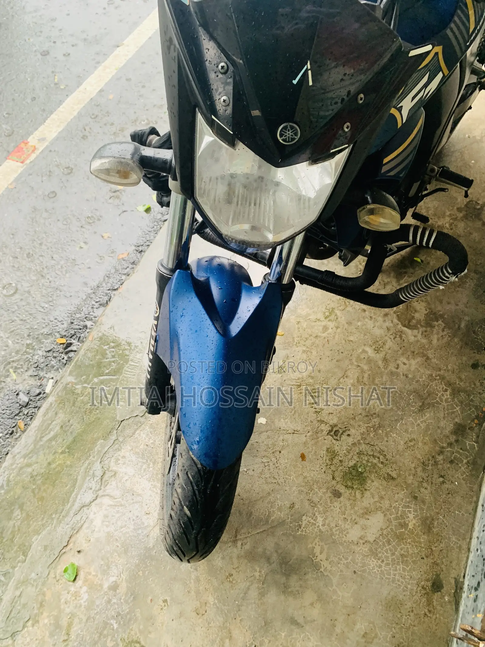 ইয়ামাহা এফজেডএস ভি২ ২০২২ নীল