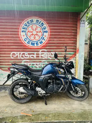 ইয়ামাহা এফজেডএস ভি২ ২০২২ নীল