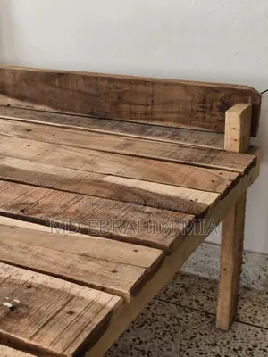 Single Bed (2 Pis Available)