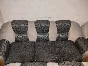 খুবই দ্রুত বিক্রি করতে হবে মূলত আমরা নতুন এপার্টমেন্টে যাচ্ছি বলে