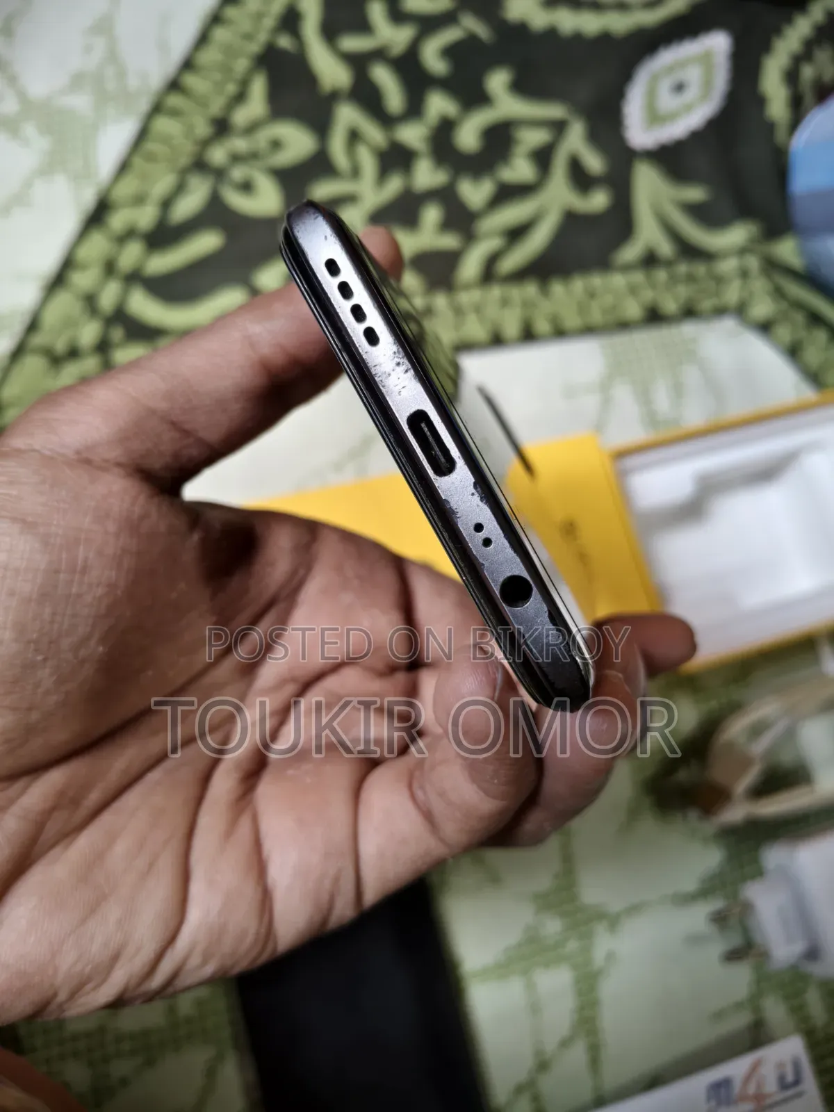 রিয়েলমি ৮ ৫জি ১২৮ জিবি কালো