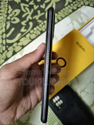 রিয়েলমি ৮ ৫জি ১২৮ জিবি কালো