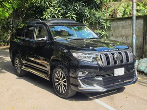 টয়োটা ল্যান্ড ক্রুজার প্রাডো ২.৭ ২০১৯ কালো