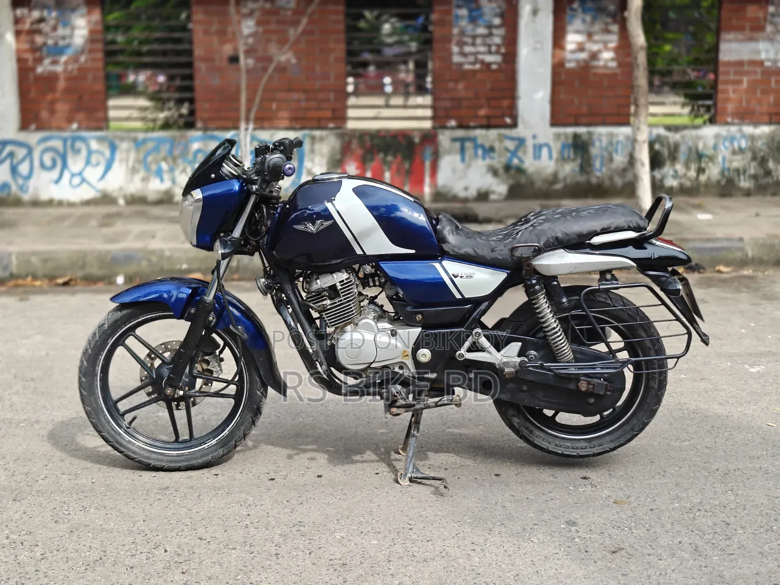 বাজাজ ভি১৫ ২০১৮ ব্লু