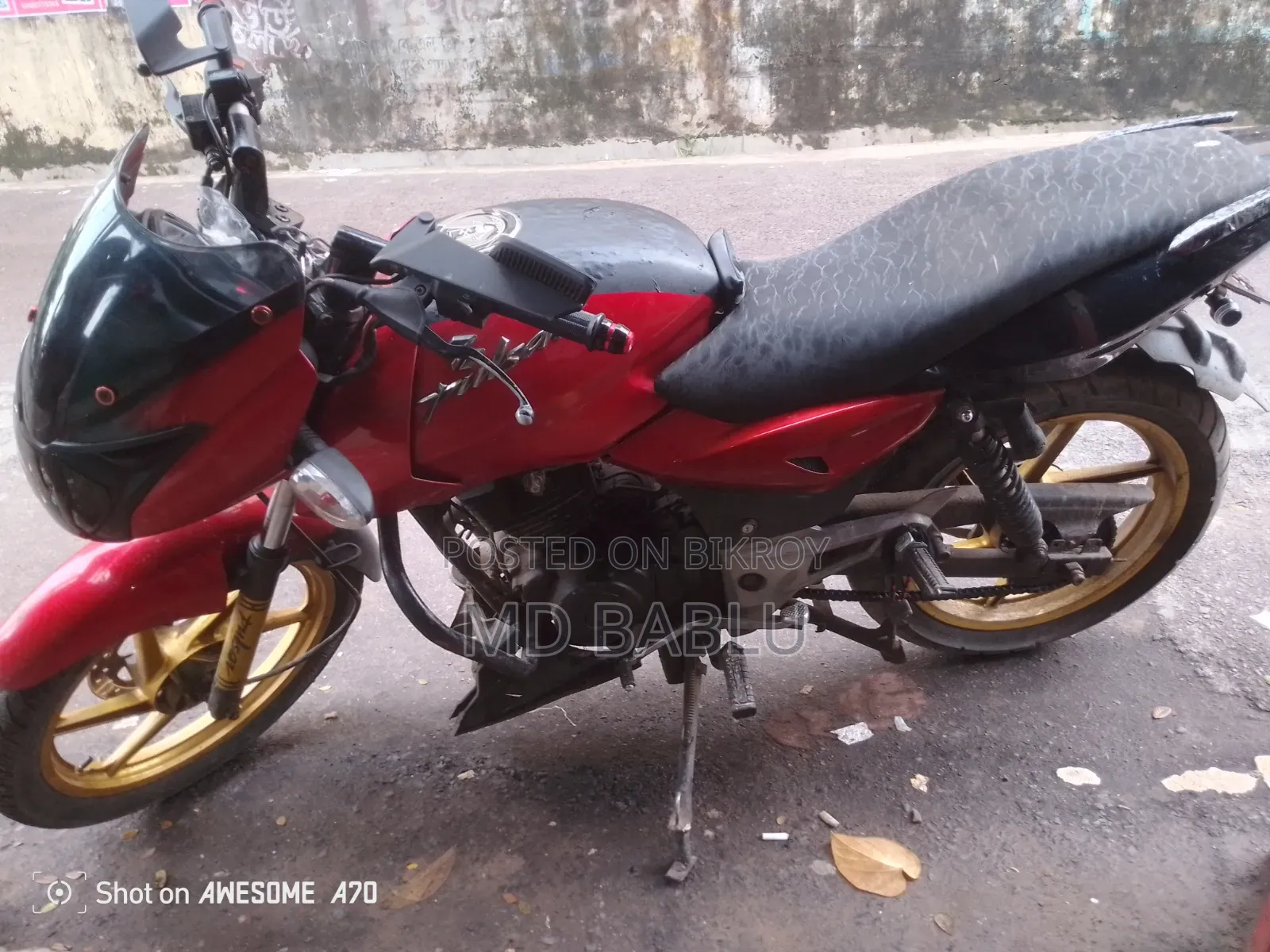 বাজাজ পালসার ১৫০ ২০১১ লাল