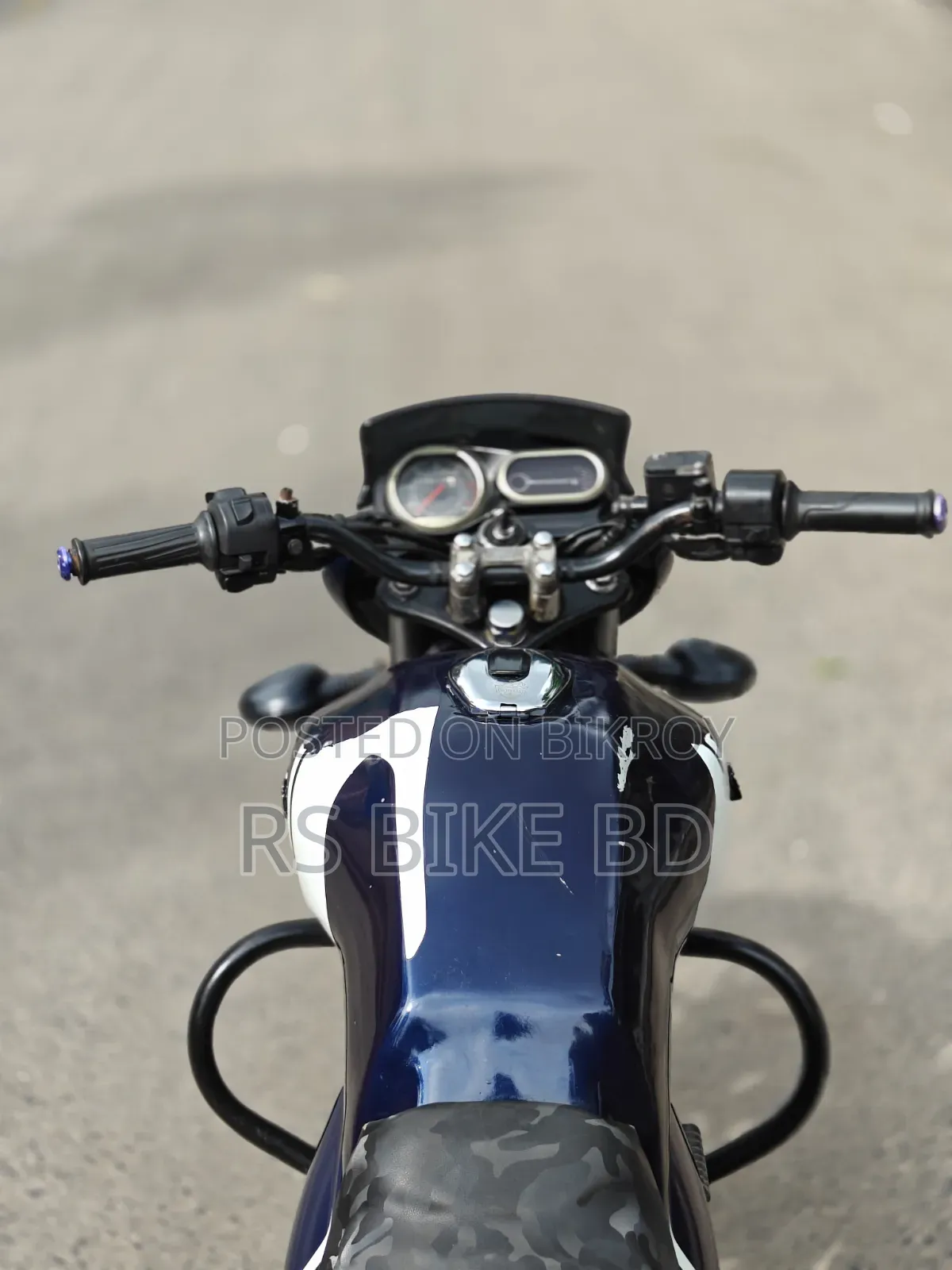 বাজাজ ভি১৫ ২০১৮ ব্লু