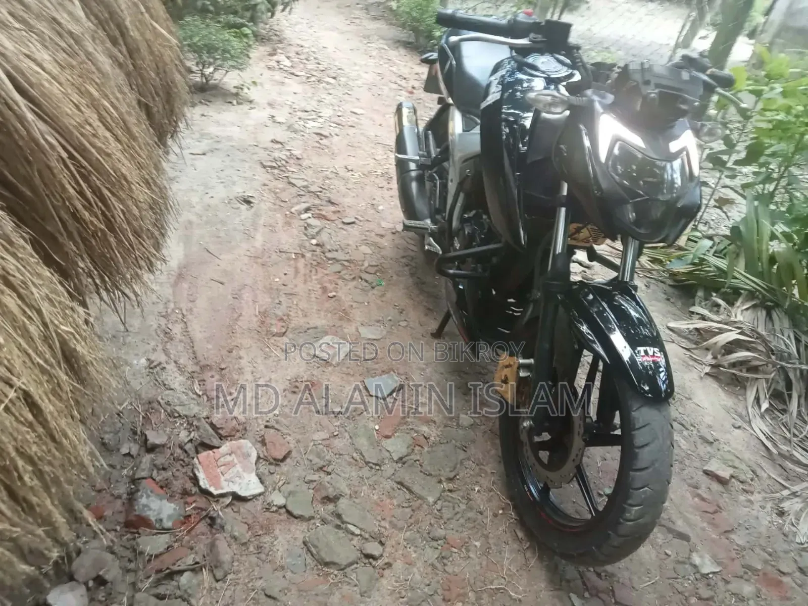 TVS Apache RTR 160 4V 2022 Black