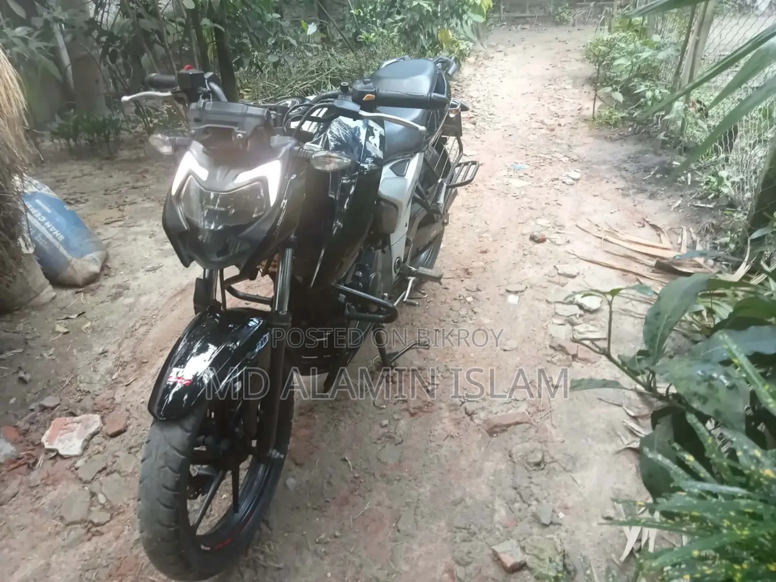TVS Apache RTR 160 4V 2022 Black