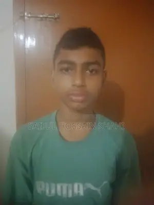 দোকানে কর্মী প্রয়োজন