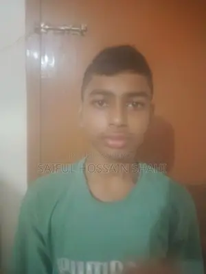দোকানে কর্মী প্রয়োজন