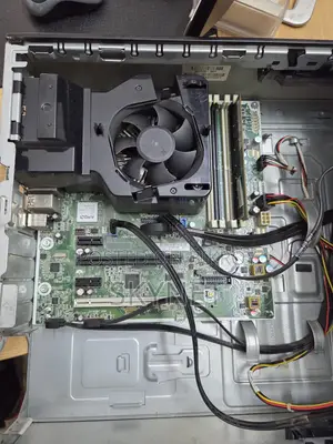Desktop Computer Dell Optiplex 7020 SFF 8GB Intel Core i5 HDD 500GB