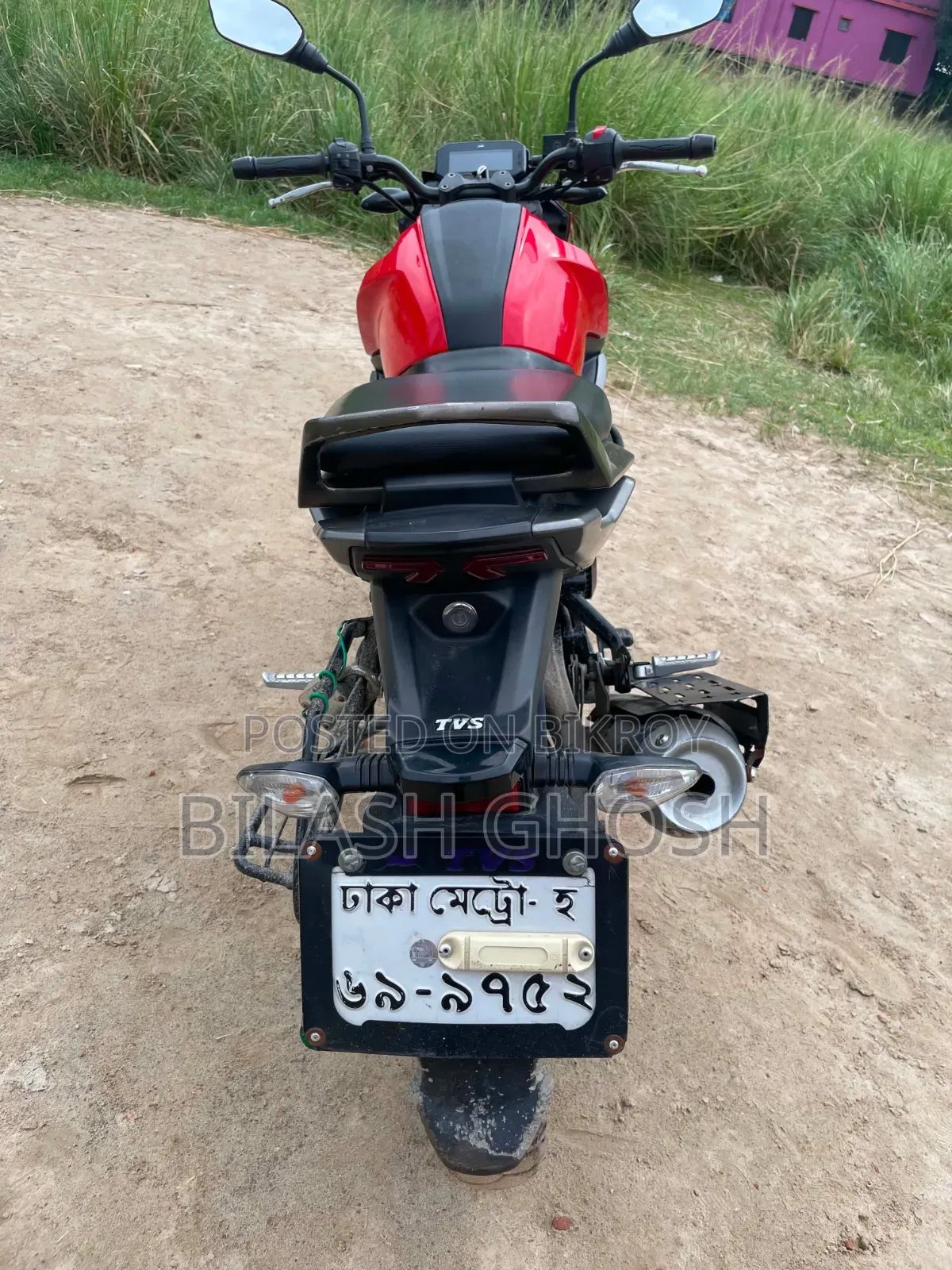 TVS Raider 125 2022 Red