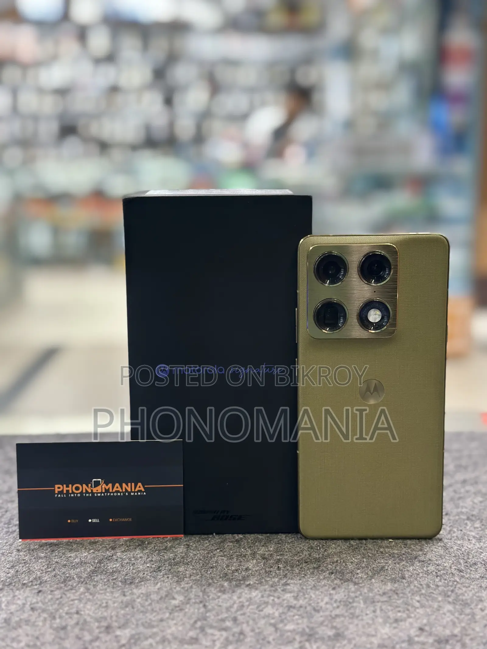 Motorola 256 GB Green