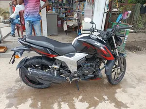 TVS Apache RTR 160 4V 2022 Black