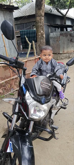 রানার টার্বো ভি২ ২০২২ কালো