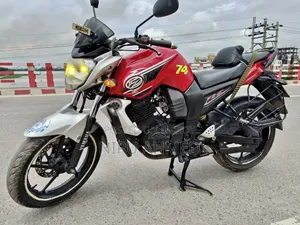 Yamaha FZ 2013 Red