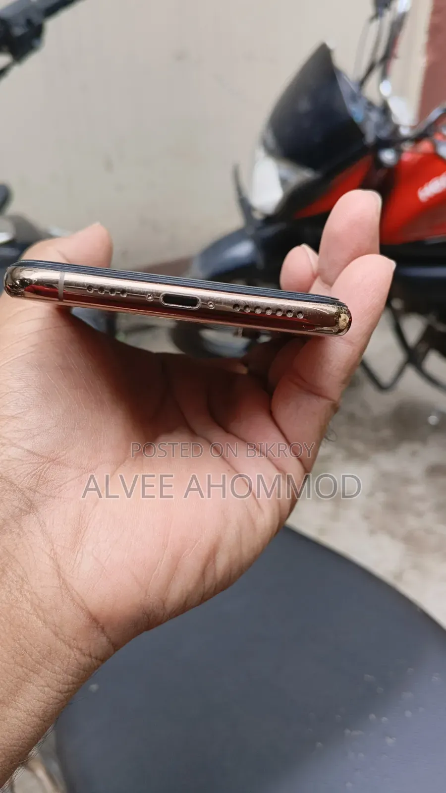অ্যাপল আইফোন এক্সএস ম্যাক্স ২৫৬ জিবি গোল্ড