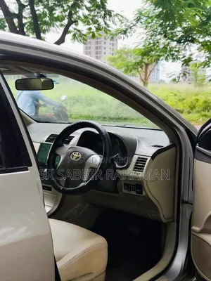 Toyota Axio 2012 Silver